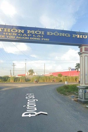 cho thuê kho
góc 200m2 kdc đông phú hg
cách trung tâm cần thơ 7km
( có điện 3 pha) __. giá : 10tr