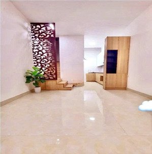 bán nhà minh khai, cạnh times, 36m x 4 tầng, giá 7,8 tỷ, nhà dân xây còn mới, full nội thất.