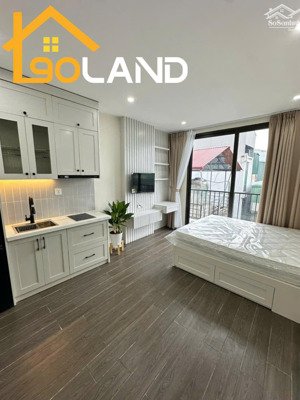 khai trương toà mới -nhận xe điện-nhận khách nước ngoài