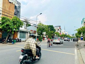 bán gấp - đất tặng c4 - hxh - ngang 5,6m - gần xlnh - dt : 90m2 - giá 6 - quá rẻ