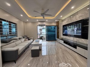 oto đỗ cổng, phố trương định, hoàng mai 40m2 x 5 tầng nhỉnh 8 tỷ có tl