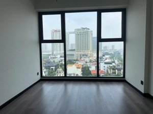 tôi chính chủ cần bán căn hộ 1 phòng ngủ 58m2 view lotte tây hồ tòa căn hộ soho heritage west lake.