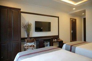 cho thuê khách sạn mặt phố - hai bà trưng. lh: a tú 