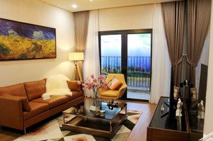 bán gấp căn hộ skypark cầu giấy. dt 71,5m2, 2pn 2wc. giá tốt nhất 8,9 tỷ. lh: 0911,717,886