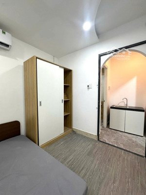 1 phòng ngủ giá cực rẻ chỉ 4tr9 gần phan xích long - hoa sứ - phú nhuận