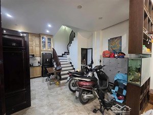 bán nhà nguyễn ngọc nại thanh xuân 45m2 - nhà tướng tá ở -mặt tiền 8.4m - ô tô đỗ cửa !