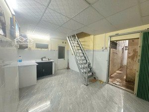 bán nhà 3 mặt thoáng trung tâm nha trang