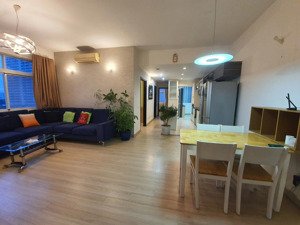 cho thuê căn hộ cảnh viên 2, căn góc 3pn2wc, nhà thiết kế hiện đại, thoáng mát