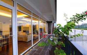 mặt phố bà triệu, 320m2, mặt tiền quyền lực, nhất nhì khu phố, giá 450