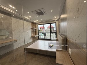 bán nhà nguyễn văn cừ dt ~50m 7 tầng + lửng hai thoáng trước sau ga ra 7 chỗ