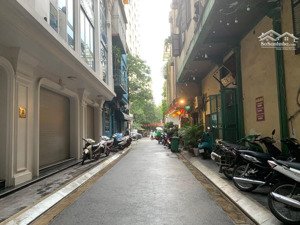 tt ba đình -gara ô tô - 6t thang máy - kinh doanh tốt - ở thì sướng - sat gần phố phố -