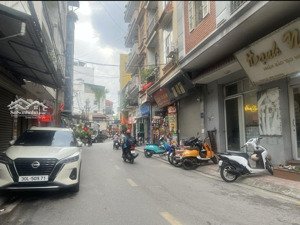 bán chung cư mini siêu hiếm -10 phòng khép kín-thang máy-sát hồ văn chương -mới-tặng full nội thât