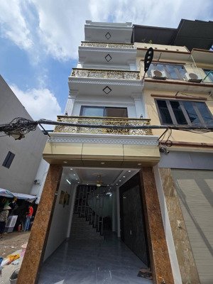 đại mỗ nam từ liêm dân xây 39m2 lô góc gần ô tô giá đầu tư chỉ 5,5 tỷ có thương lượng