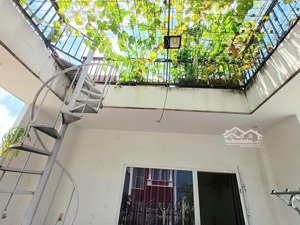 bán nhà 77m² x 3 tầng phạm văn bạch, tân bình gần chợ, sân rộng, giá chỉ 8 tỷ