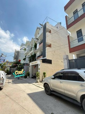 đất vàng ngay trung tâm đường lê văn chí phưởng linh trung thủ đức