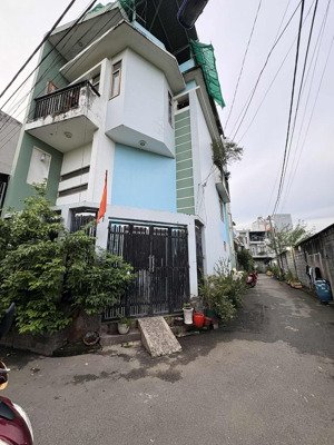 nhà lô góc 60m (5x12 vuông) hẻm , đường 898, nguyễn duy trinh, p phú hữu , thủ đức (5ty490)