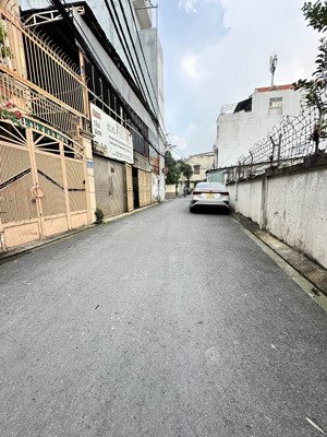 vip tân phú - hẻm nhựa xe hơi ngủ nhà - 30 bước chân ra mt - thoại ngọc hầu - 75m -giá : 6 tỷ tl