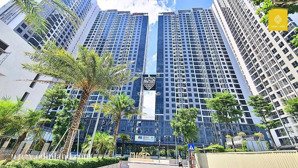 bán căn 2n.2vs cc mipec xuân thủy. dt 77m. sổ đỏ. full nt. có slot. 9,6 tỷ. 