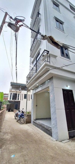 bán nhà mới 4t 46m2 4pn, dtsd 184m2, chỉ mấy phút ra lê trọng tấn, aeon hà đông, giá 5.65 tỷ, ctl