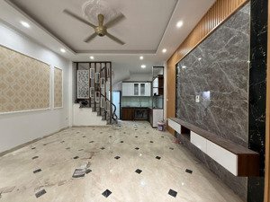 bán nhà căn góc 35m2 3pn, cách trục chính ô tô 20m, ngay vinsmart, đl thăng long. giá bán 4.999 tỷ!