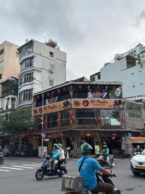 bán nhà 2mt phạm ngũ lão-đề thám p phạm ngũ lão quận 1, dt:10x20m- 3 tầng -hdt 500tr giá 130 tỷ