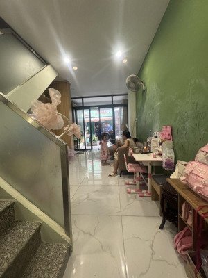 tt quận 6, cạnh mt hậu giang, nhà đẹp, hẻm ô tô thông giá rẻ.