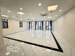 siêu phẩm tổng hơn 1000m2 tại phố lê văn lương, 200m2/sàn xây 5 tầng, 1 hầm, mặt tiền 10m. 65tr/th