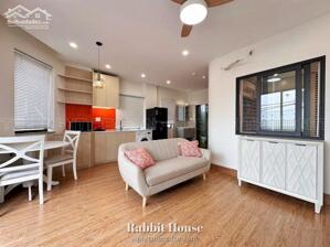 Cho thuê 1pn có ban công cửa sổ lớn thoáng mát tiện nghi gần sân bay Tân Sơn Nhất quận Tân Bình