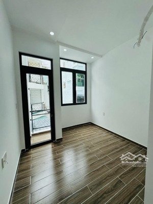 nhà mới xây - hẻm ba gác cách hẻm xe tải vài bước chân trung tâm q8- vị tri đẹp p3 - 46m2 - ở nga