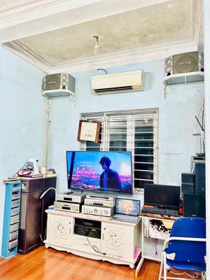 cần bán gấp nhà mặt phố cầu đất, hoàn kiếm, diện tích 68m², 5 tầng, mặt tiền 2.8m, giá 16 tỷ