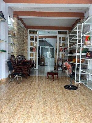 ngộp, giảm hẳn 1 tỷ cho nhà shr 125m2, hẻm ô tô 6m, sát mặt tiền lê văn lương, nhà bè, kề quận 7