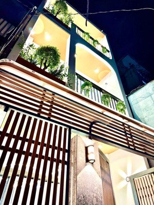 quá hiếm!văn cao, vài phút ra phố,nhà cục đẹp, 30m 5t chỉ 7,98 tỷ