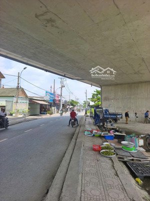 đất đường lê văn lương, xã nhơn đức, nhà bè, giá:4tr/m2, dt:2440m2, ngang 70m, đường đá 6m, vào 30m