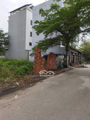 đất đường nguyễn bình, xã nhơn đức, nhà bè, giá: 3.99ty, dt: 5x16m, đường 8m, sau công an xã