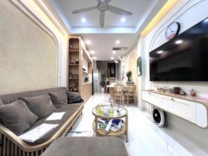 nhà mới võ chí công, cầu giấy. 32m2 x 5t, 10m ra oto, nhỉnh 10 tỷ.