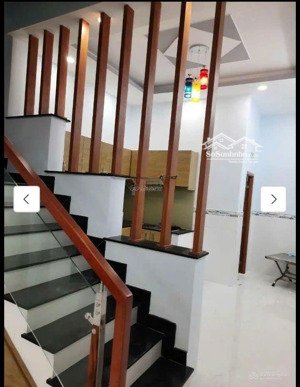 bán nhà 2t có thông số đẹp ngang 4m dài 11,5m , 2 pn, 3w phường 15, tân bình. gía tốt 4,86 tỷ