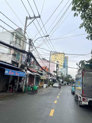 cần bán gấp nhà mặt tiền kinh doanh hiệp phú thủ đức 157m² vuông đẹp gần metro giá ngộp chỉ 17.5 tỷ