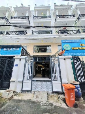 bán nhà 3 lầu,đường ô tô - ngay chân cầu vượt ngã tư ga - hà huy giáp. giá : 6,48 tỷ.