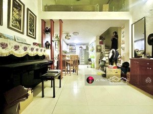 bán nhà đường láng, 3 bước ra phố, dân xây, 2 thoáng full công năng 38m x 5 t,mt 3.8m giá 8.5 tỷ tl