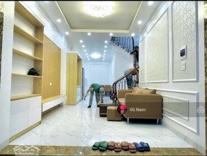 bán nhà mặt ngõ khương thượng, ngõ thông, kd nhỏ, gần chợ, dân xây,41m2 x 4 t,mt 3.9 m giá: 9,6 tỷ