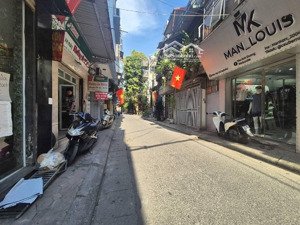 nhà đẹp long lanh phố bạch mai - ngõ thoáng gần phố - ô tô đỗ cổng - sổ đỏ chính chủ