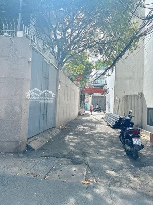 nhà cũ tiện xây mới nguyễn thiện thuật bình thạnh
giá chỉ 6.x tỷ