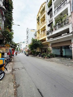 nhà điện biên phủ, dt 75m, hẻm xe hơi, gần đại học hồng bàng,sát vách quận 1, phường 17, bình thạnh