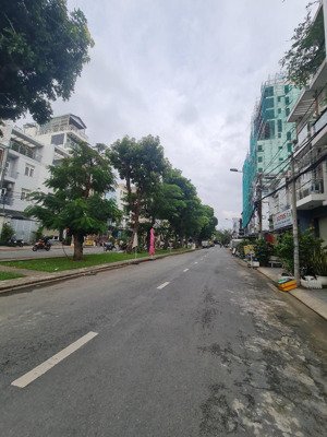 bán nhà mặt tiền đường số 9 rộng 30m, phường tân kiểng, dt 4x25, nhà 2 lầu, 4pn, 4wc, giá 19tỷ