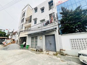 cần bán căn hộ dịch vụ 3 tầng 1/lê văn việt - p.hiệp phú - đường ô tô 6m 160.9m2 ngang 7m