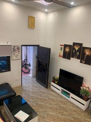 bán đất tặng nhà cấp 4 diện tích 70m² ô tô vào nhà, tổ 4, quang minh, hà nội
