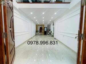 THANG MÁY–NHÀ MỚI LONG LANH–TẶNG FULL NỘI THẤT-ĐÔNG NGẠC - ĐƯỜNG 2 Ô TÔ TRÁNH