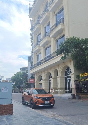 biệt thự đẳng cấp tại ngọc thụy hơn 400m - mt 11m. giá 63ty - ôtô ngã tư hồng tiến.