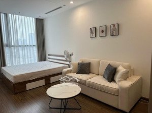 chính chủ cần bán gấp căn studio tại vinhomes westpoint sẵn hđ thuê 14tr/tháng giá 3,8 tỉ
