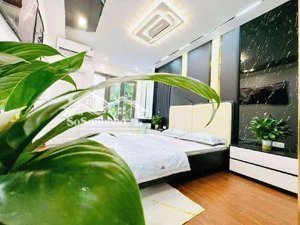 bán gấp nr 4pn, 5wc, 35m2 tại võ chí công, nghĩa đô, cầu giấy, 8 tỷ vnd